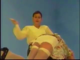 Petticoat kaparusahan: pagkapahiya x sa turing video film d7